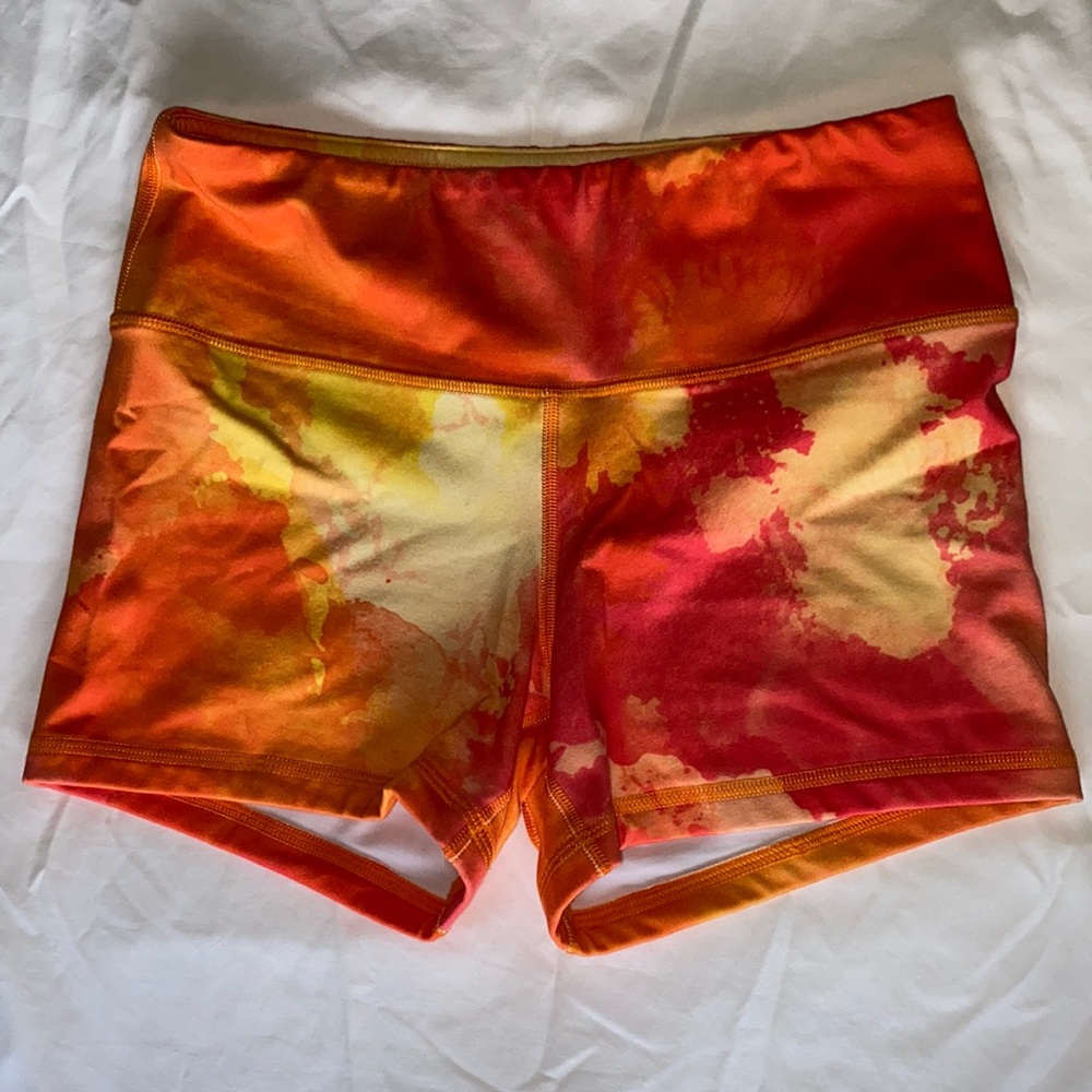 Fleo Mango Glow Power High Rise Shorts